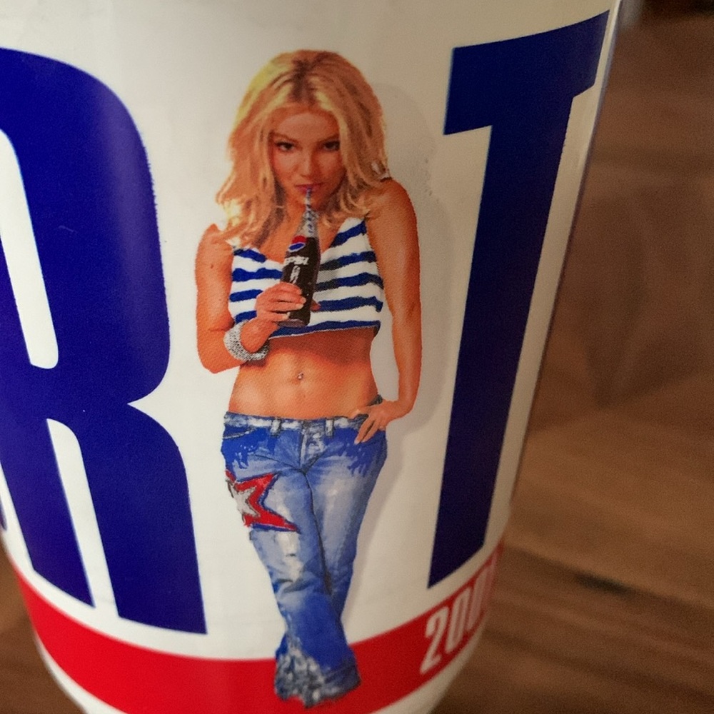 Britney Spears World Tour 2001-2002 cup